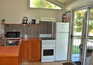 Coast & Country Cabin 6
