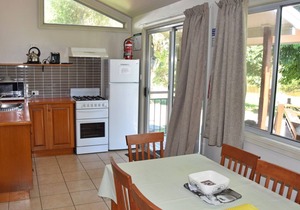 Coast & Country Cabin 6