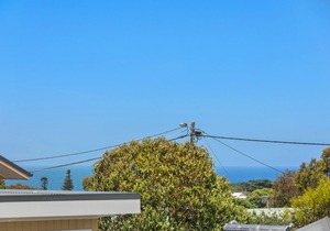 Coastal Comfort, Just a Ocean Glimpse Away Torquay | 4Corners Old Torquay