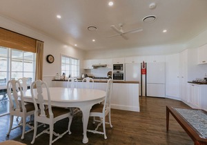 Corunna Station 10 Bedrooms