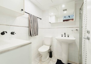 Cremorne - MP303 Military Road - Convenient Studio in the Heart of Cremorne with Shops, Dining Transport at Doorstep