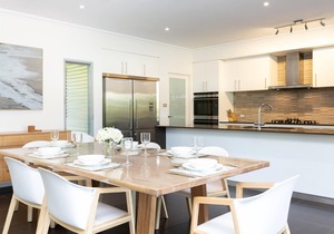 Di Lusso Cable Beach Executive Family Home in Cable Beach STRA67262IY7HT6C
