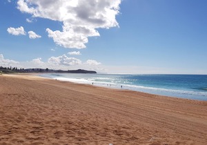 Direct beachfront access family apartment - Private garden to beach (A4)