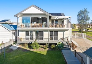 Dollini Views - Unit 2 - 14 Jocelyn St, Dalmeny