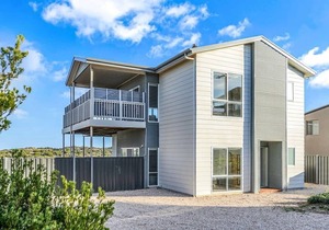 Dunescape 4BR with NBN and Sea Views