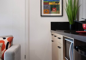 East St 2 is one of three contemporary apartments set within beautiful gardens