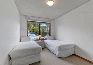 Eastern Beach Unit 1