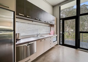 Ecocrackenback 12 'Sustainable chalet close to the slopes.'