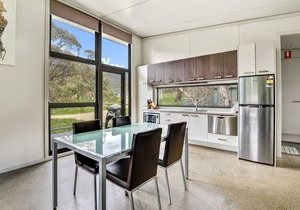 Ecocrackenback 13 'Sustainable chalet close to the slopes.'