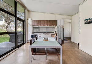 Ecocrackenback 9 'Sustainable chalet close to the slopes.'
