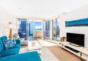 Eden Apartments Unit 501 - Luxury 2 bedroom apartment close to the beach