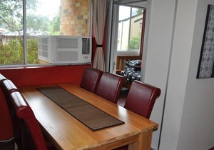 Entire Apartment in Penrith