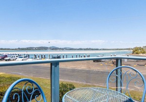 Fairholme 8 Lakeside at Wallis