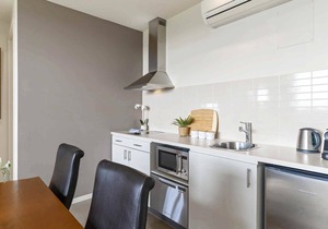 Fairway Views – Moonah Apartment 24