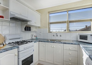 Fantastic Riverview Balcony 2Bdrm | Glenelg North