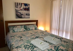 Fareview Beach House in Emu Bay