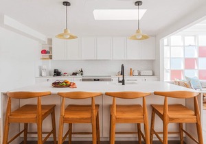 Feel the Aroha, feel the love, at this beautiful beach haven.