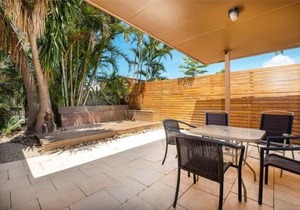 Frangipani Hideaway
