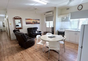 Getaway Villas Unit 3 -This Villa is Perfect for groups and families alike