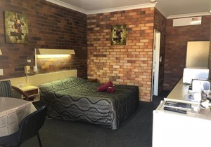 Glen Haven Motor Inn