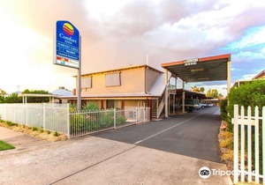 Harvest Lodge Motel