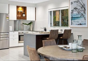 Hastings Park: Elegant Oasis
