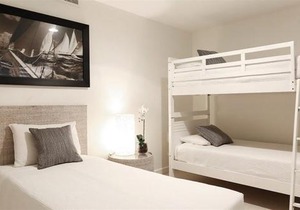 Hastings Park: Elegant Noosa Gem by the Beach