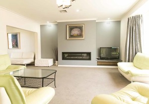 Hawthorn Holiday House
