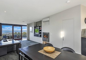 Hearns Beachside Villa 1