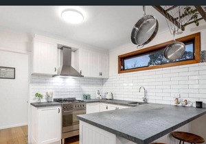 Home 400m from the beach!