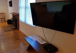Homely Lakeside Getaway - Pet Friendly - 20% OFF