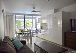 Imagine Drift Resort - Large Luxury Family Apartment