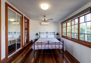 ISLAND ADVENTURE HOLIDAY HOUSE