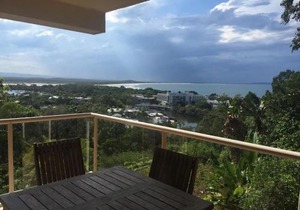 Kalimna 2 Picture Point Crescent 35