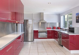 Kendalls Two - walking distance to shops and cafes