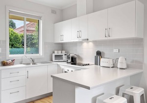 Kleines Haus 2 - Towels & Linen Inc, Centrally Located in the Heart of Hahndorf