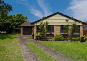 Lake House On Elouera