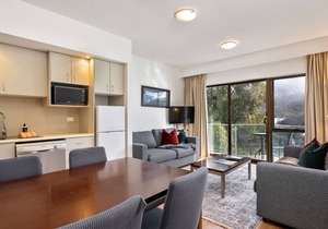 Lantern 18-Balcony Apartment, nestled in the Snowy Mountains.