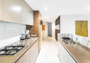 Leafy Inner City Apartment Camperdown