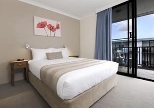 Lodestar Waterside Apartments