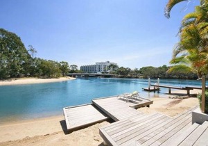 Luxury Retreat with Private Beach & Jetty