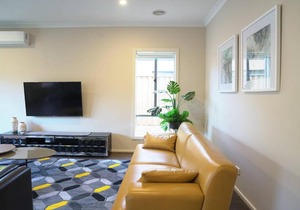Luxury Villa in Melbourne sout