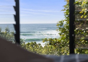 Macmasters Coastal Retreat - The ultimate beach house with heated lap pool