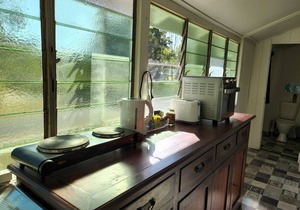 Meyenburg Unit 3, Fully self-contained private 1 bdrm unit, 1Db, 1 Ksb, 2 Sb's