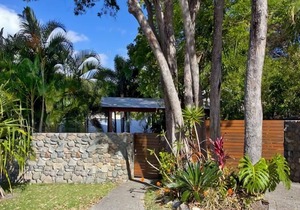 Mitti Street 8 - Short stroll to Little Cove Beach from this beautiful retreat