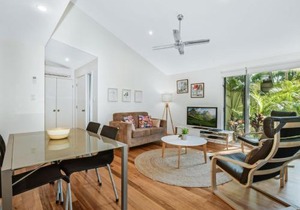 Mobys Beach house 11