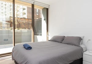 Modern Apartment in Darling Harbour