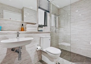 Modern & Cosy 2-Bedroom Apartment Hornsby