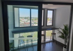 Modern Northbridge Apartment