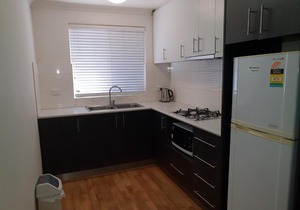 Mt.Lawley Superb 2 BR location Comfort, style 4